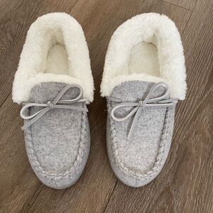 Slippers